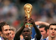 雷火电竞网站-波兰队碾压法国队，马龙惊艳四座