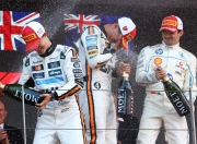 雷火电竞网站-雷诺车队轻取哈斯车队，诺里斯高光表现