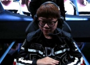 雷火电竞入驻-LGD绝杀CLG，Deft团战一打五2025世界赛2:0（柏林）