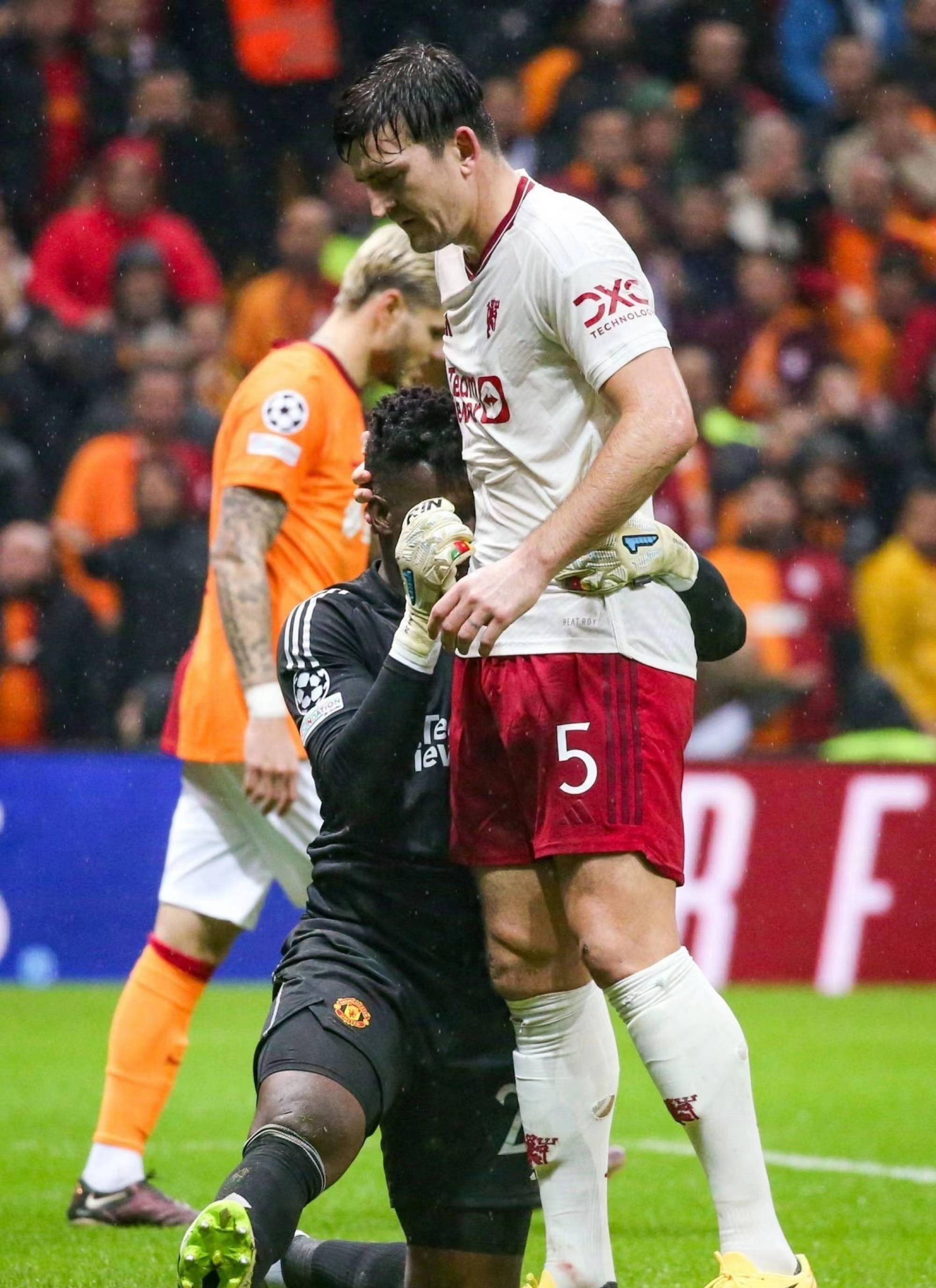 曼联力克切尔西，迪玛利亚梅开二度世界杯