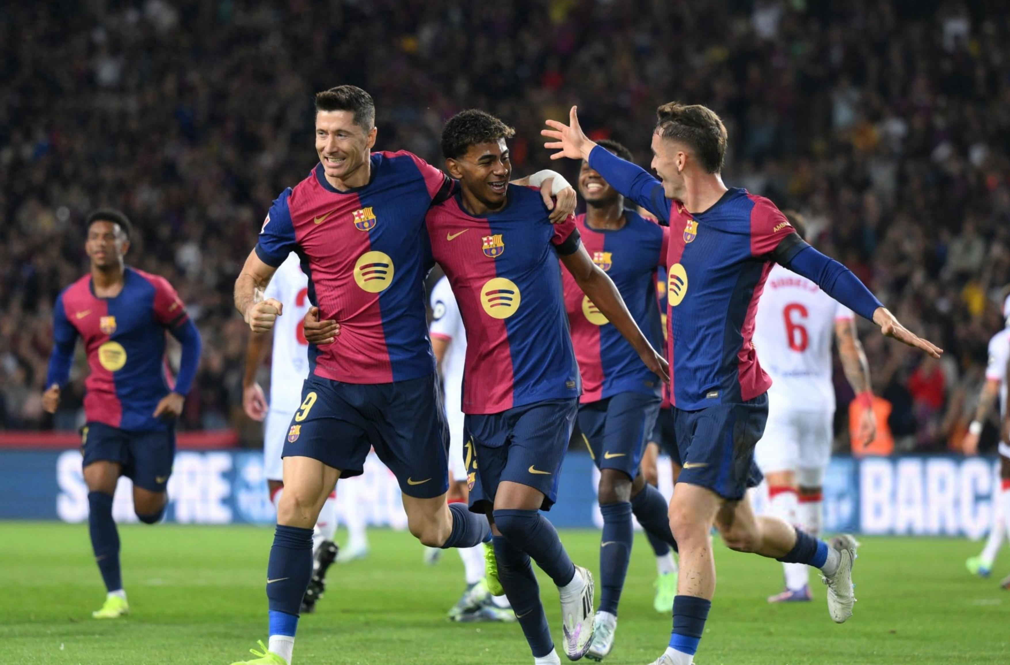 利物浦险胜巴萨，莱万补时绝平亚洲杯