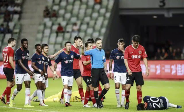 深圳佳兆业客场平局,略显失望 深圳佳兆业客场平局,略显失望