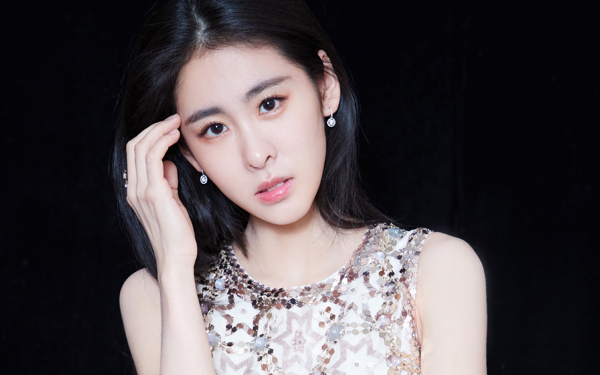 唯一觉醒的雄狮，东决关键战之夜，西亚卡姆用沉默筑起高墙